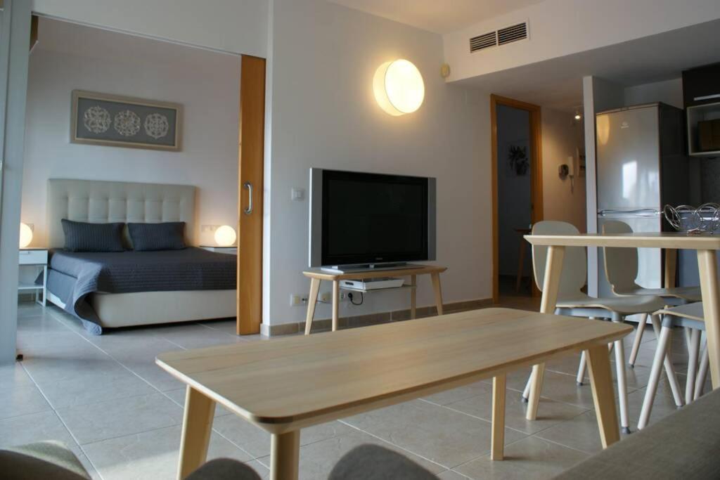 Apartamento En Roses Con Parking Y Piscina Apartment Ngoại thất bức ảnh