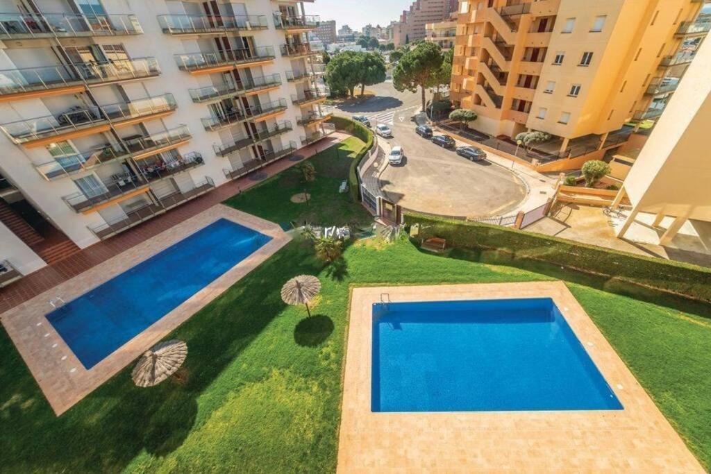 Apartamento En Roses Con Parking Y Piscina Apartment Ngoại thất bức ảnh